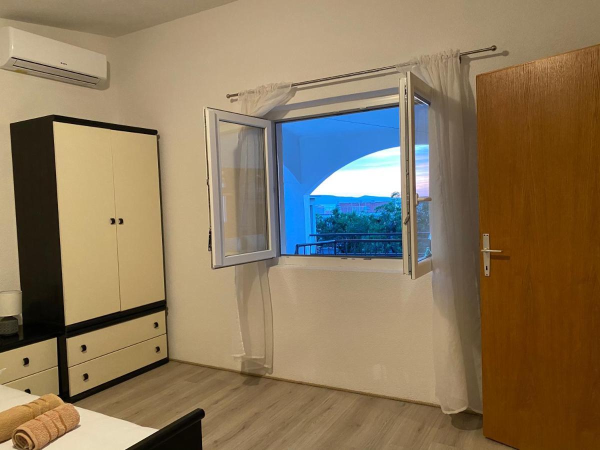 Summer Breeze Baska Voda Luaran gambar